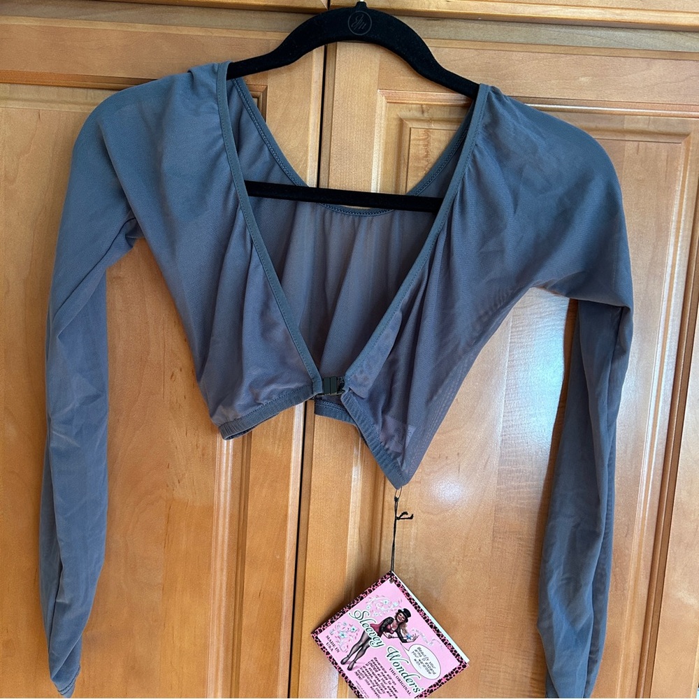NWT Sleevey Wonders-Sheer Gray-various sizes